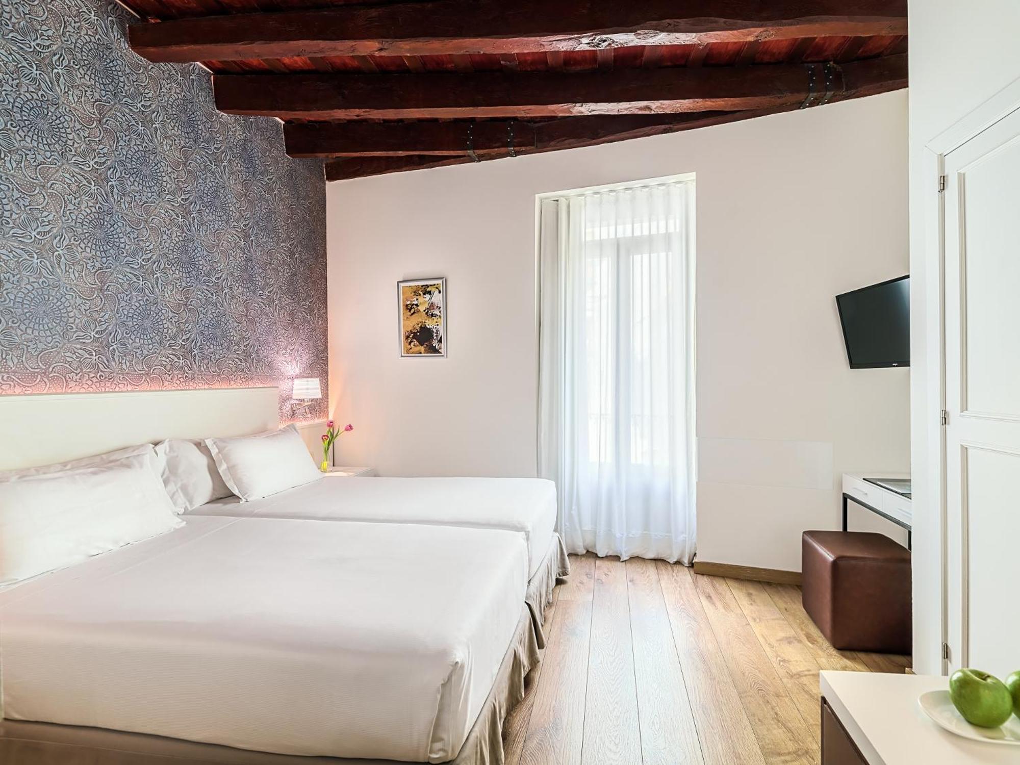 Double or Twin Room Balcony