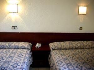 Twin Room,1273176970:JPEG