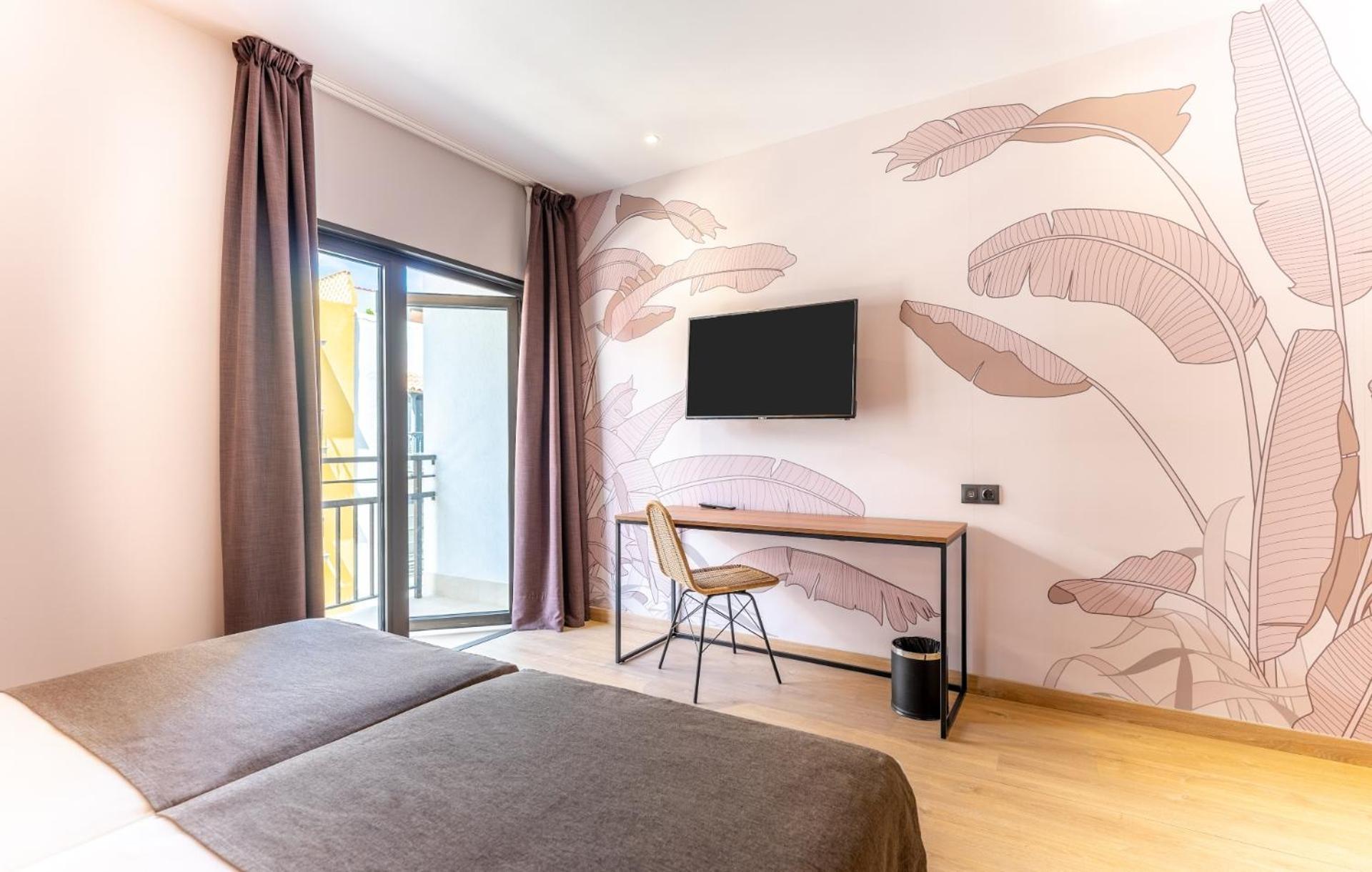 Standard Double or Twin Room Balcony