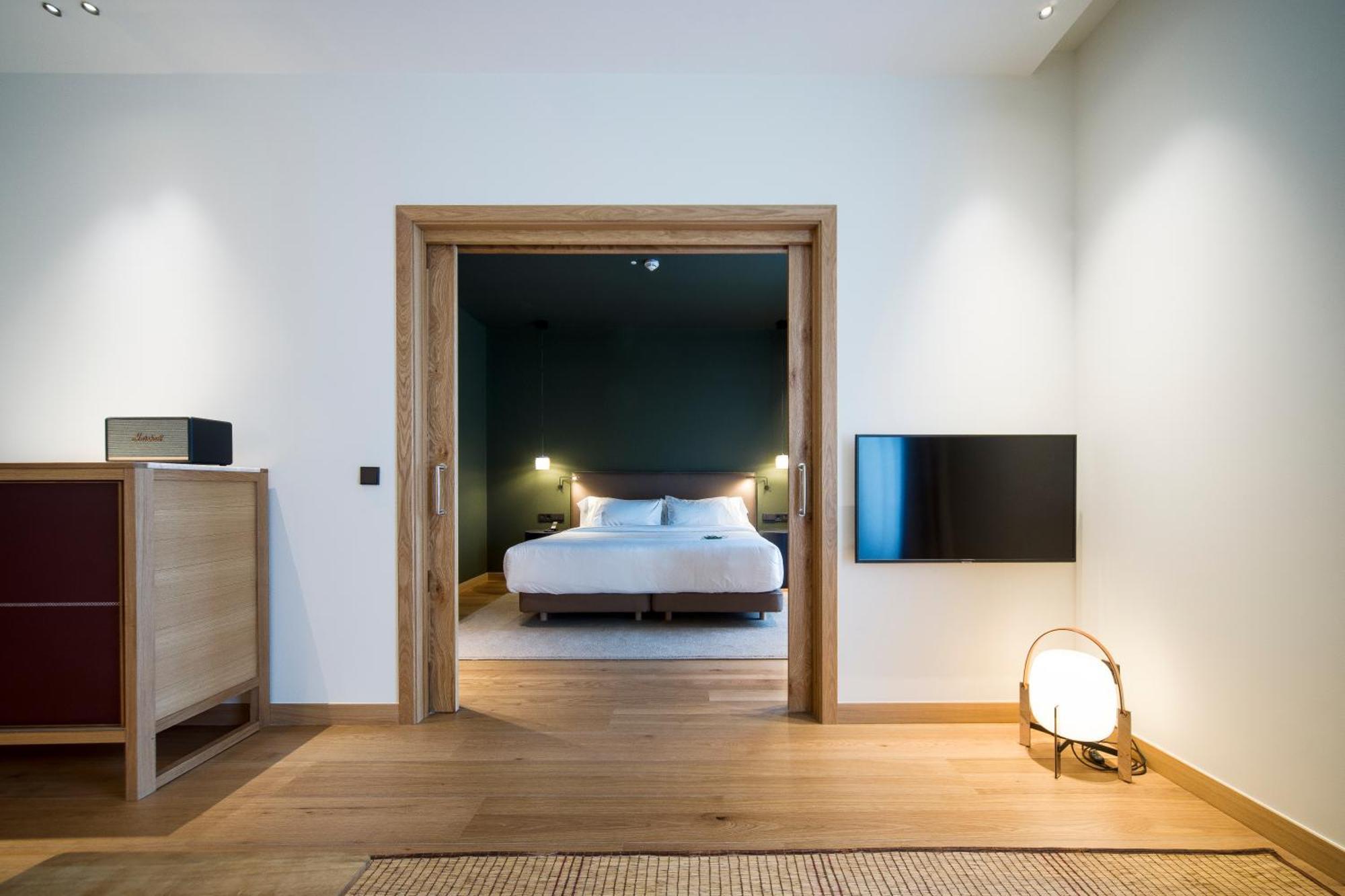 Junior Suite,1284467503:JPEG