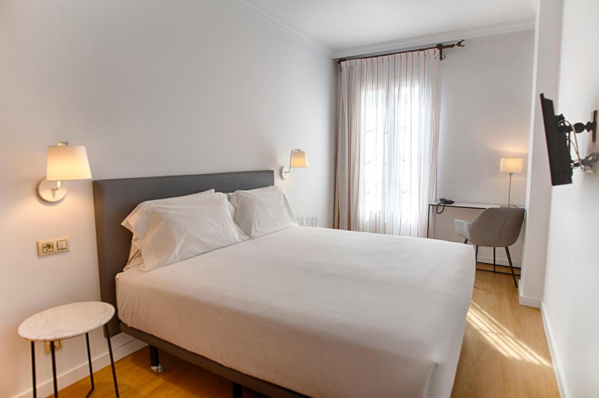 Superior Double or Twin Room,1285600870:JPEG
