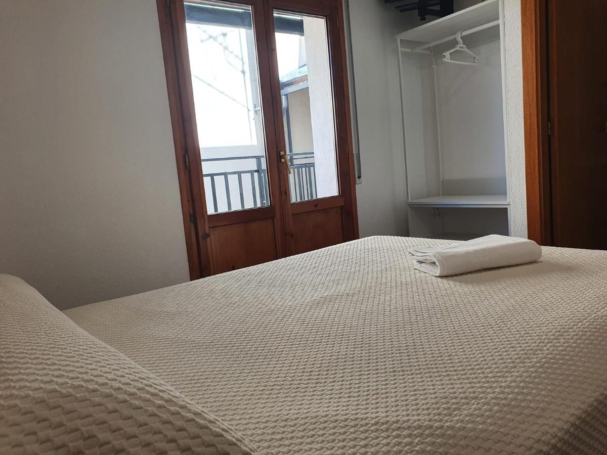 Single Room,1293688582:JPEG