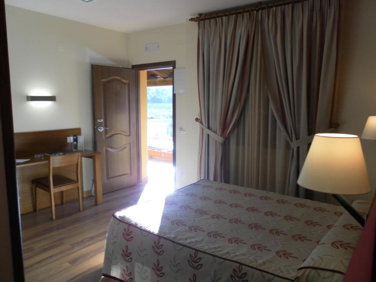 Double Room,1294179112:JPEG