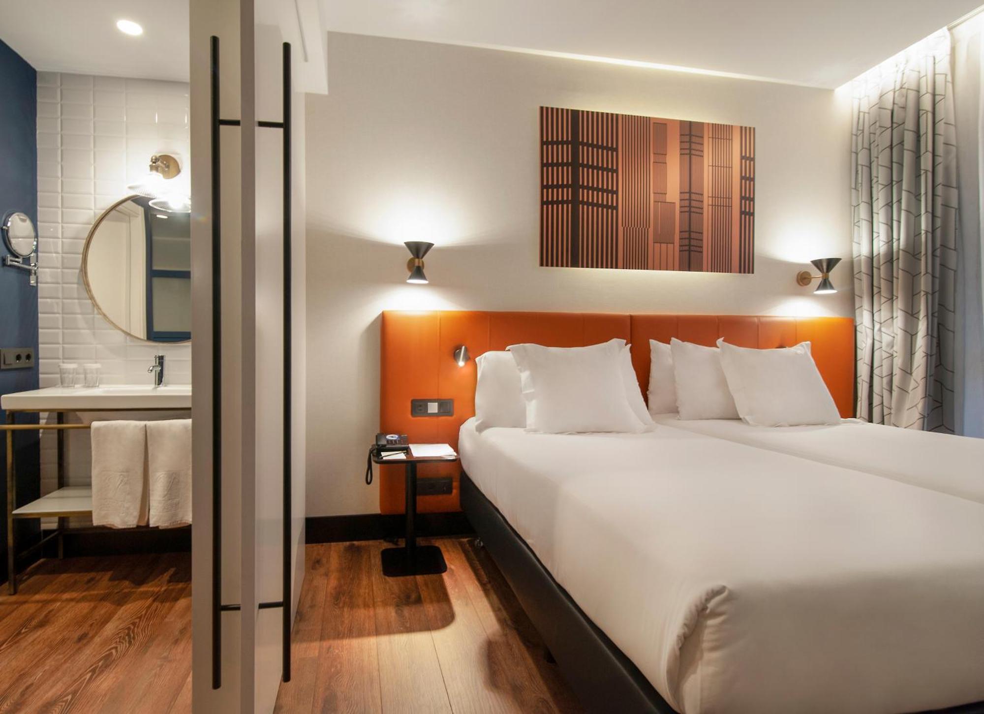 Vincci Room