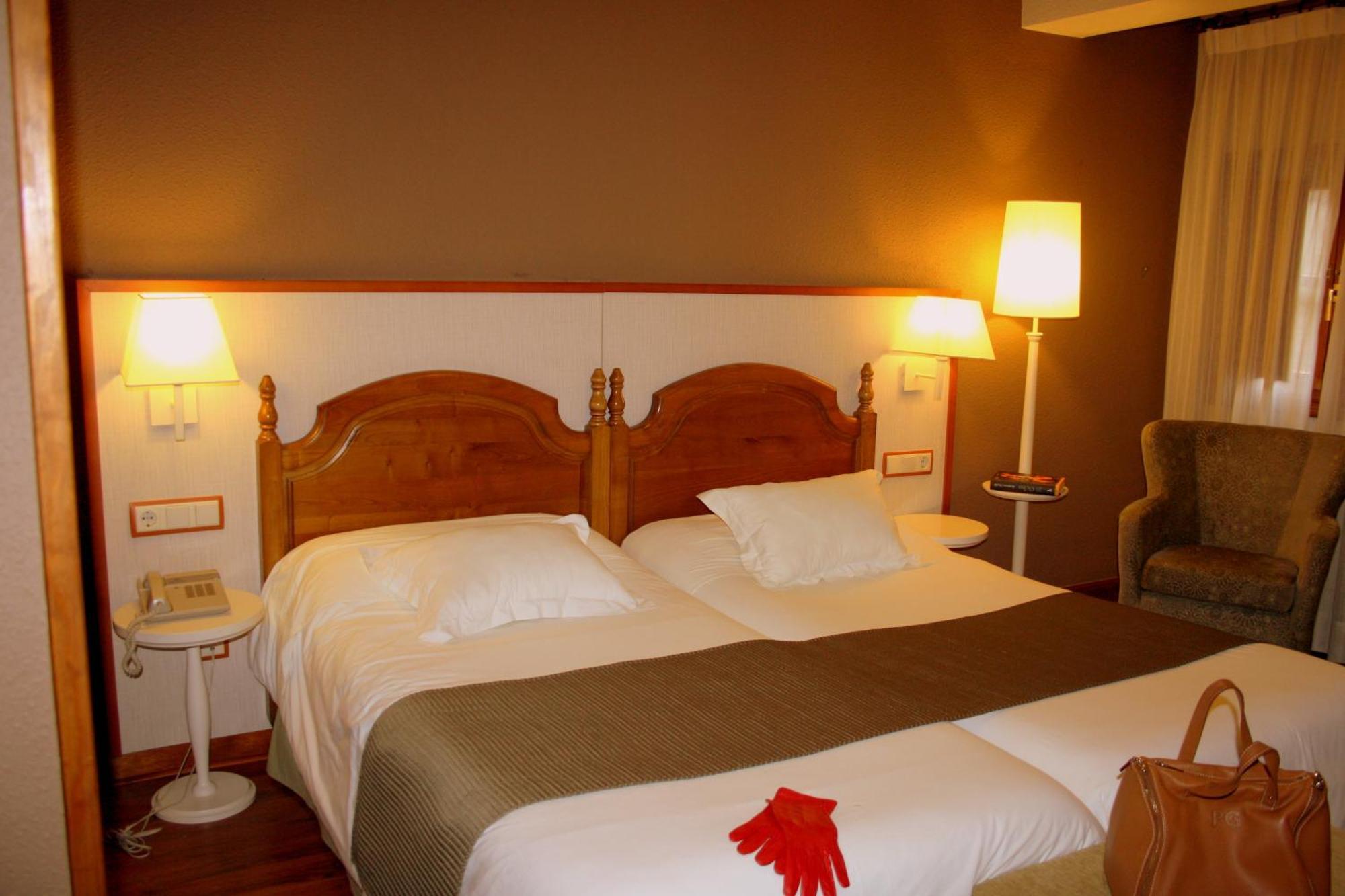 Double or Twin Room,1598396262:JPEG
