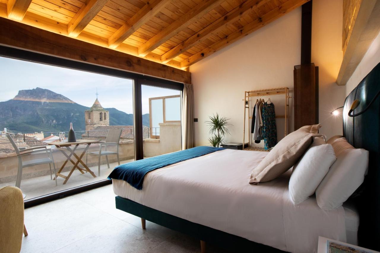 Habitación Doble Deluxe con terraza, chimenea y bañera