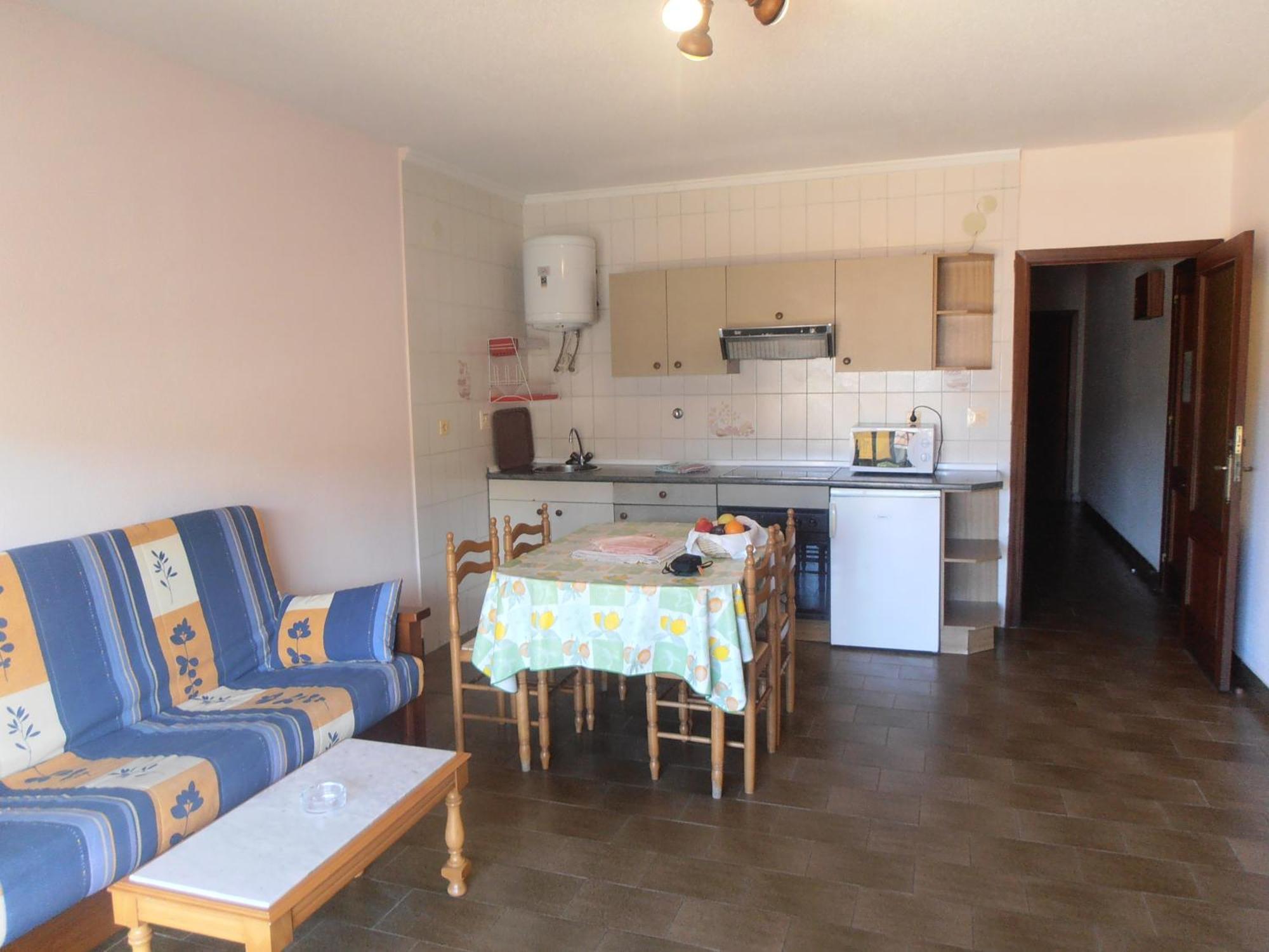 One-Bedroom Apartment,67124188:JPEG