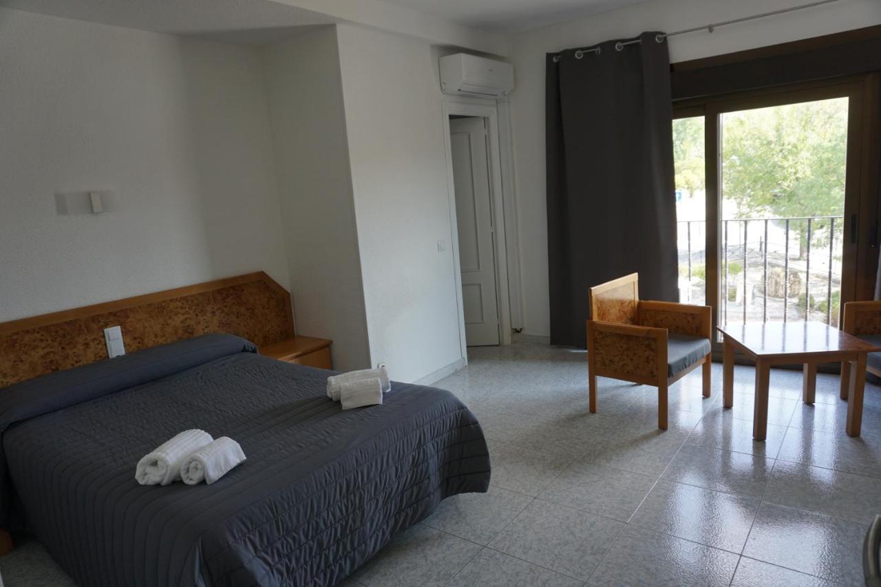 Double Room,1306482922:JPEG
