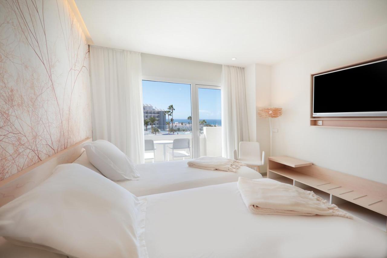 Double or Twin Room with Partial Sea View,1272478993:JPEG