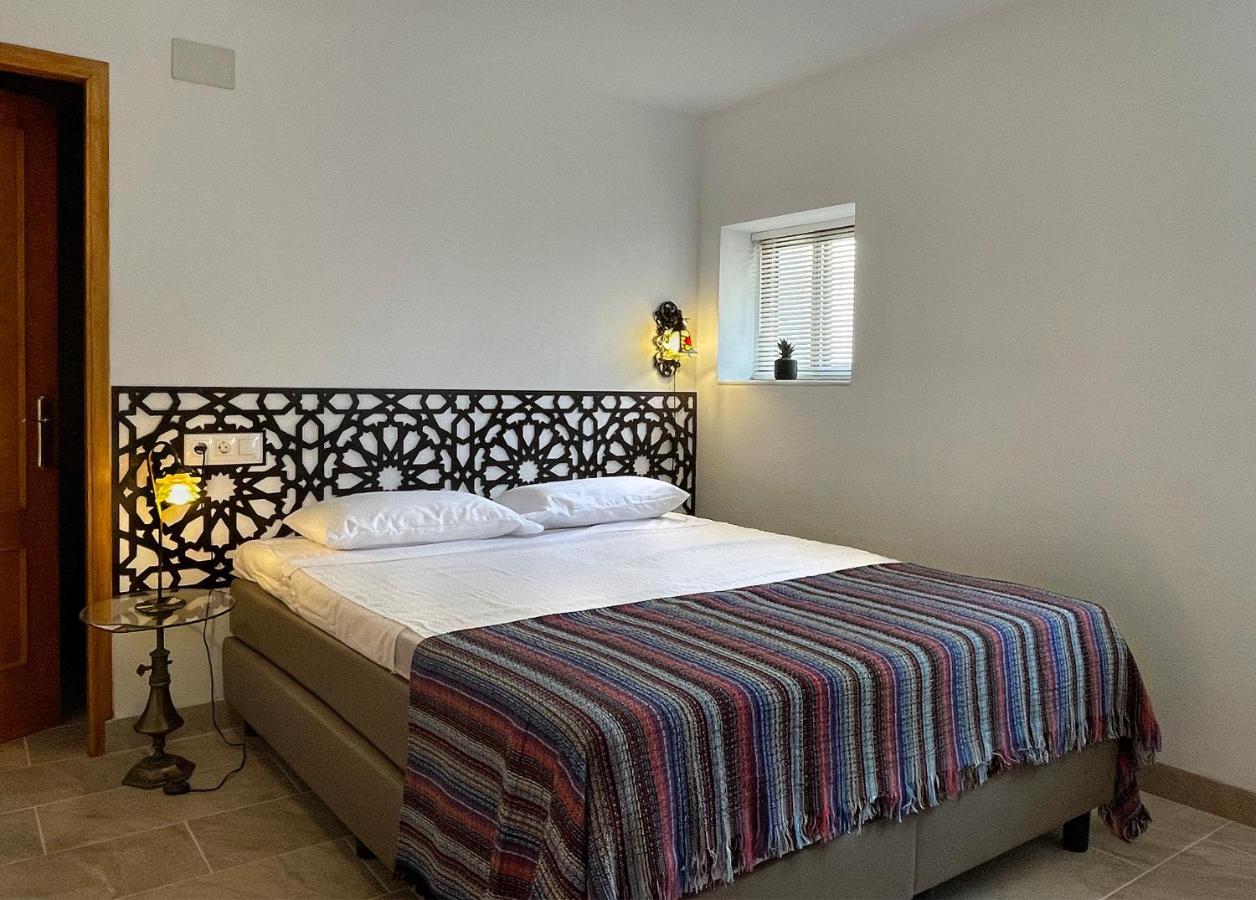 Double or Twin Room,1320784195:JPEG