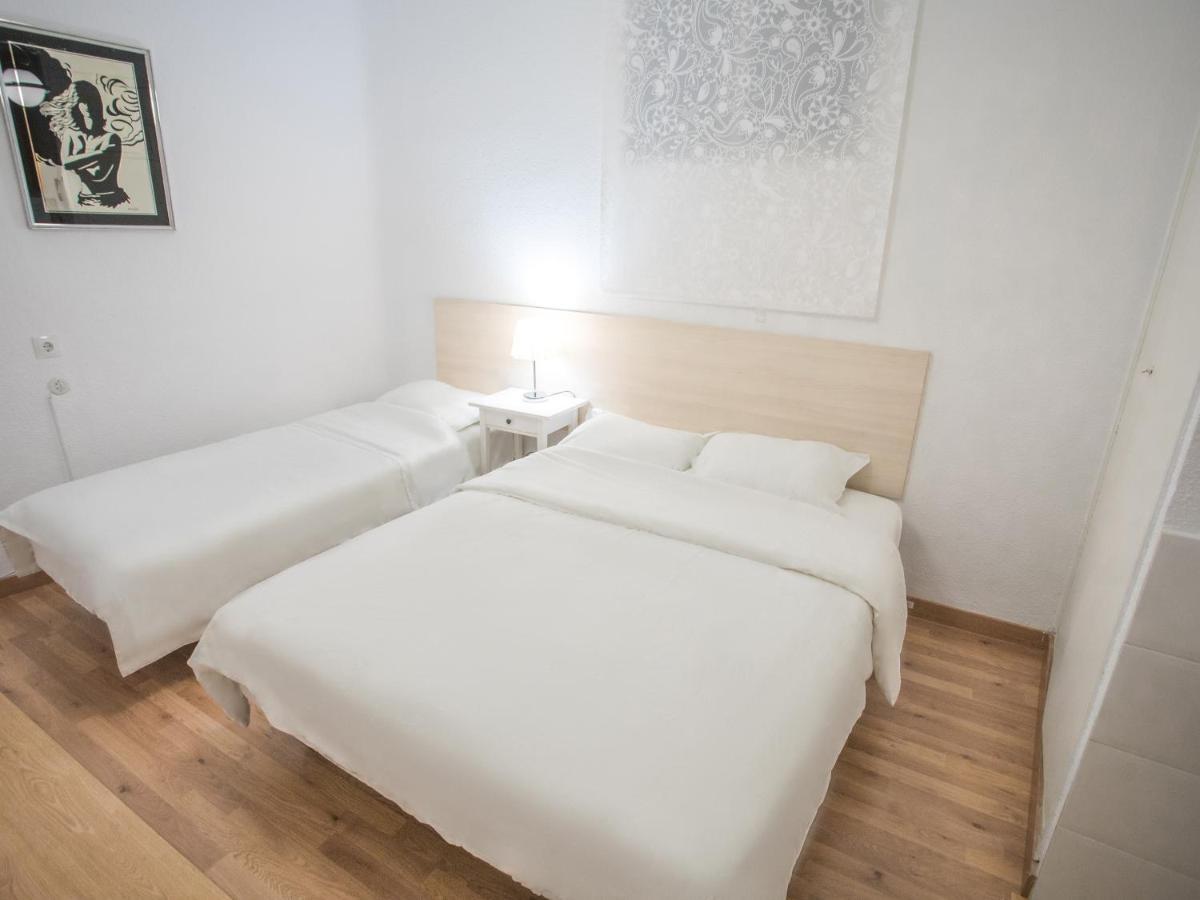 Habitación Triple con baño compartido