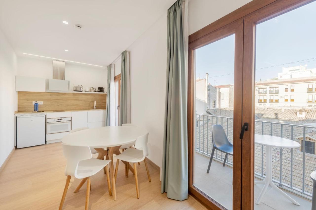 Superior Apartment,1297337569:JPEG