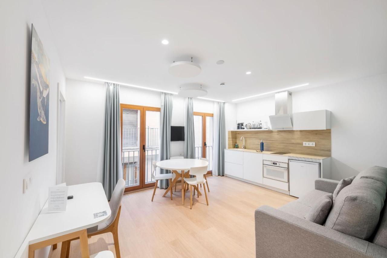 Standard Apartment,1543577344:JPEG