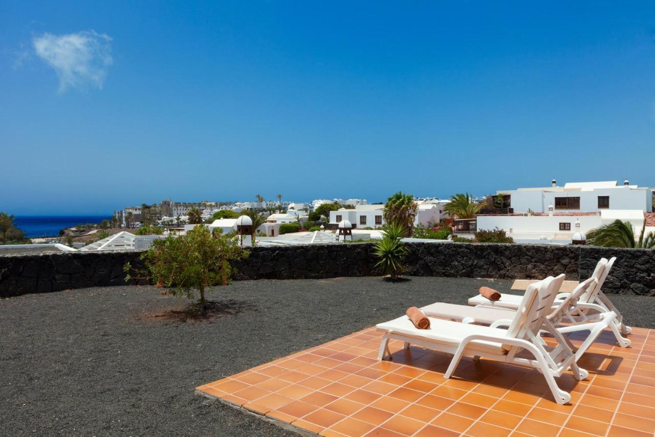 Two-Bedroom Apartment Sea View