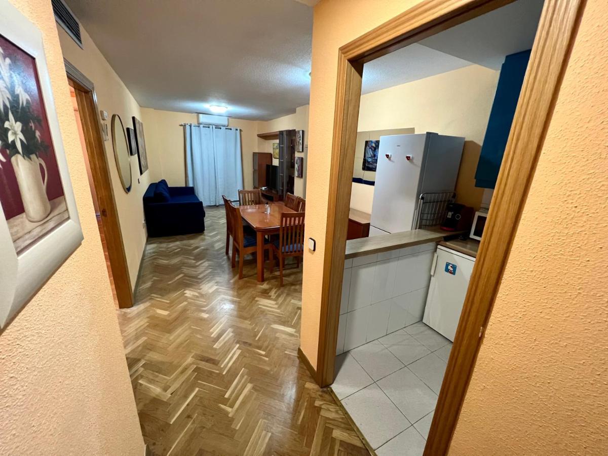 One-Bedroom Apartment,1340946812:JPEG