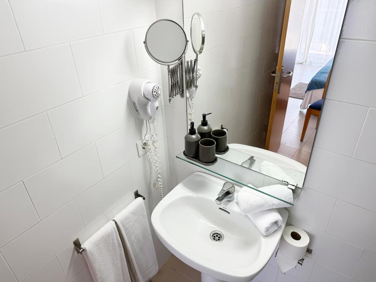 Double Room,1405952645:JPEG