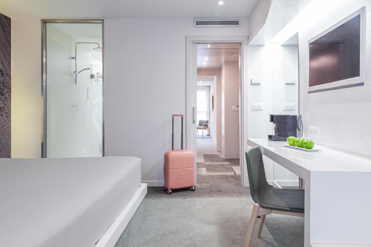 Suite Junior Familiar (2 adultos + 2 niños)
