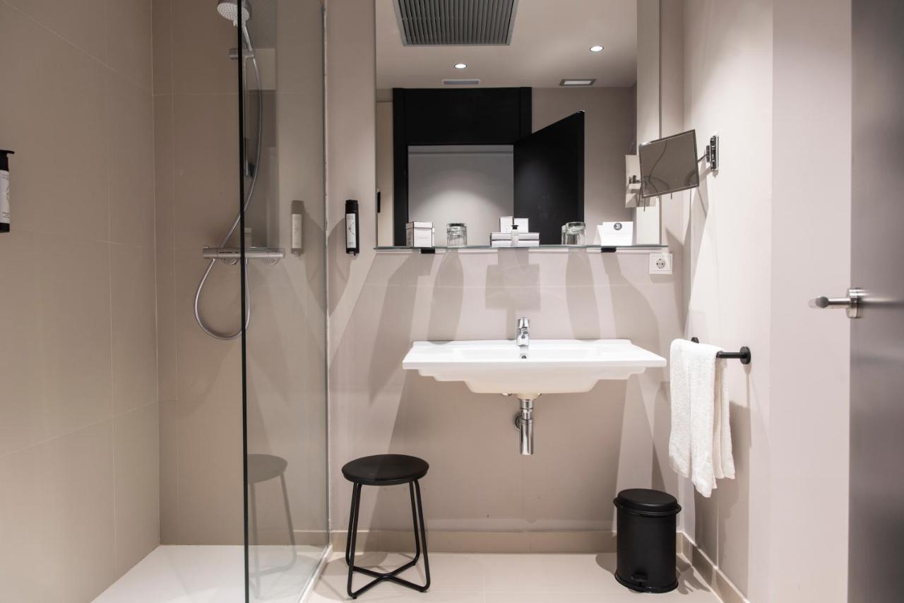 Double or Twin Room,1349073950:JPEG