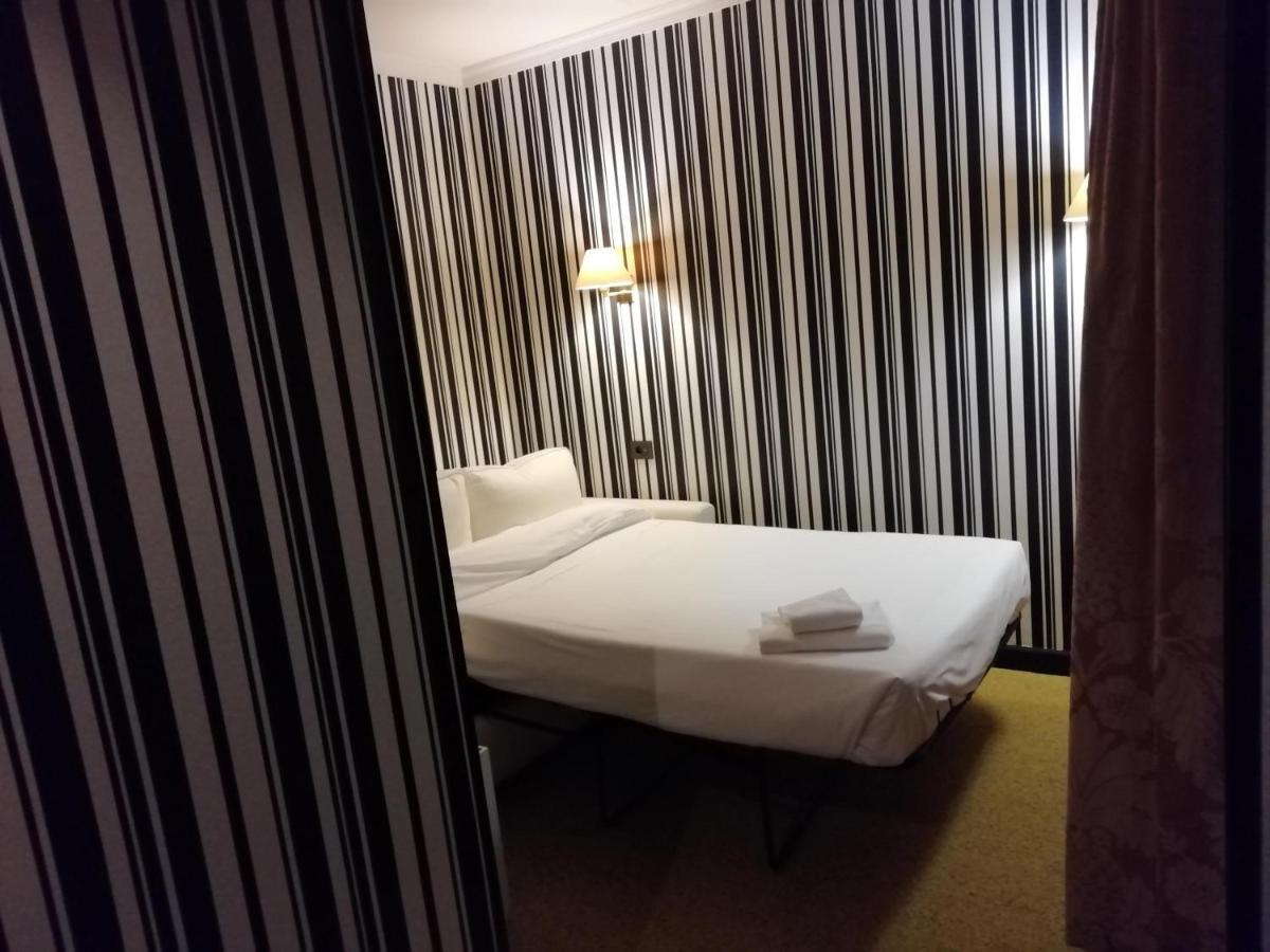 Family Double Room,1278878923:JPEG