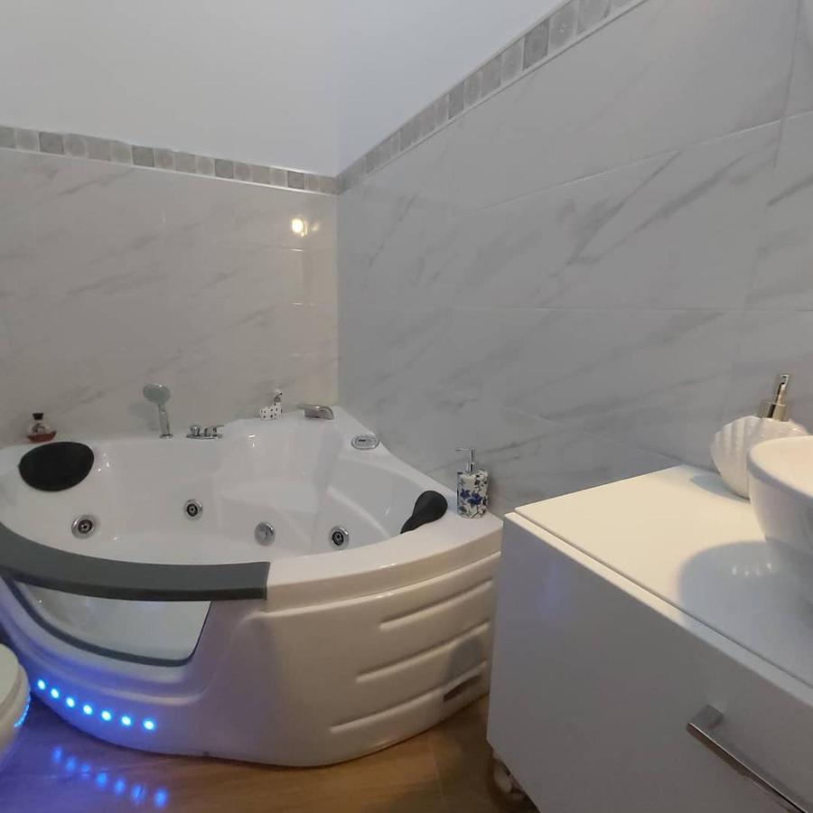 Double Room Spa Bath