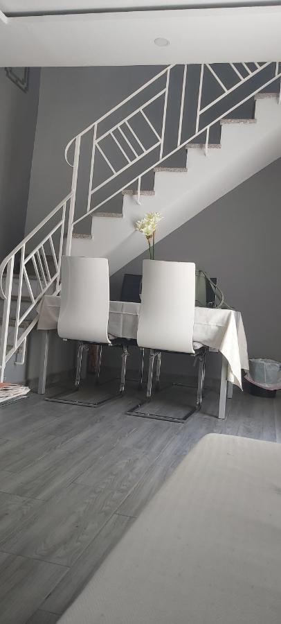 Apartment Split Level
