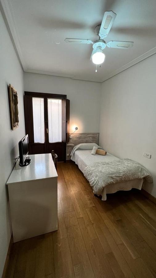Single Room,1373661866:JPEG