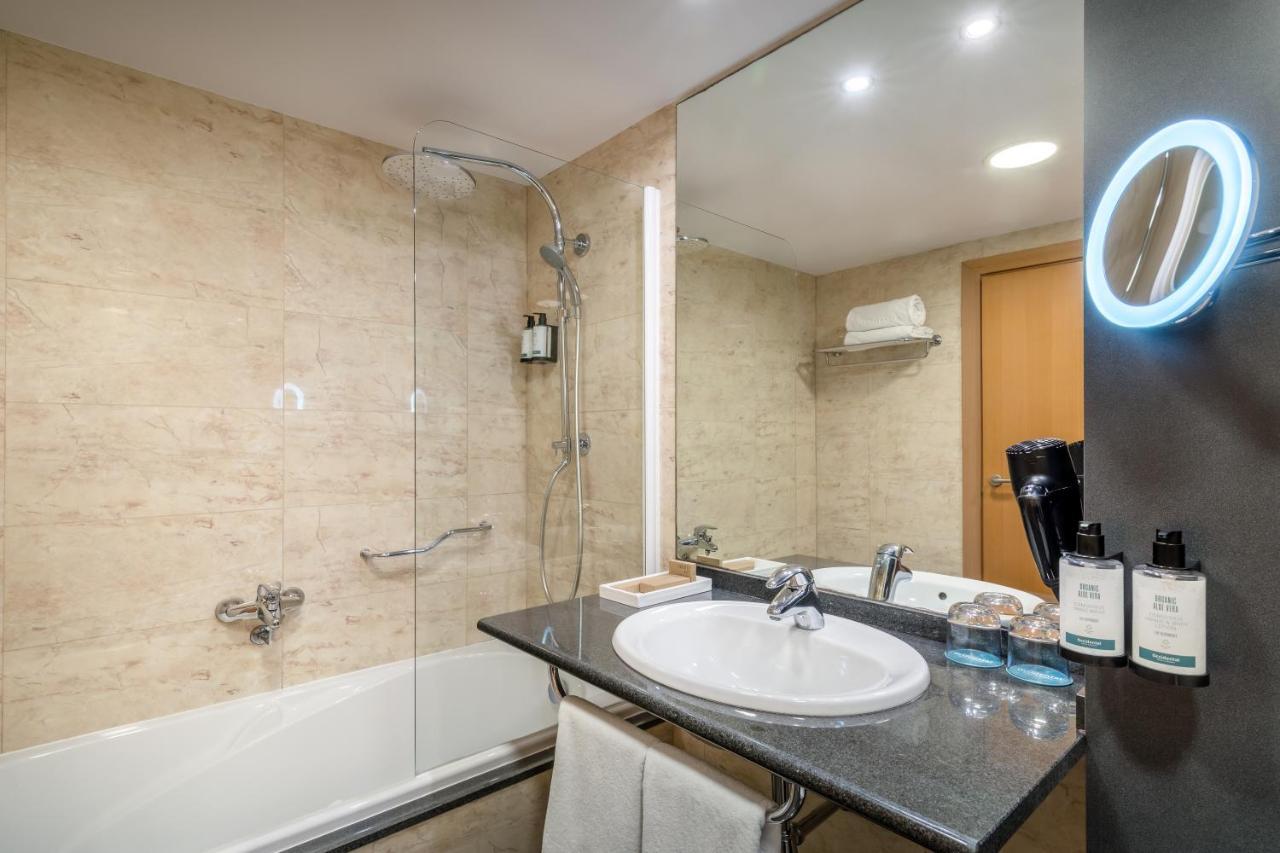 Superior Double or Twin Room with Sea View,1382412473:JPEG