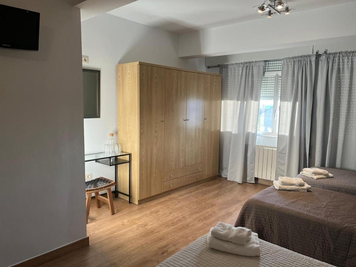 Family Room,1388413943:JPEG