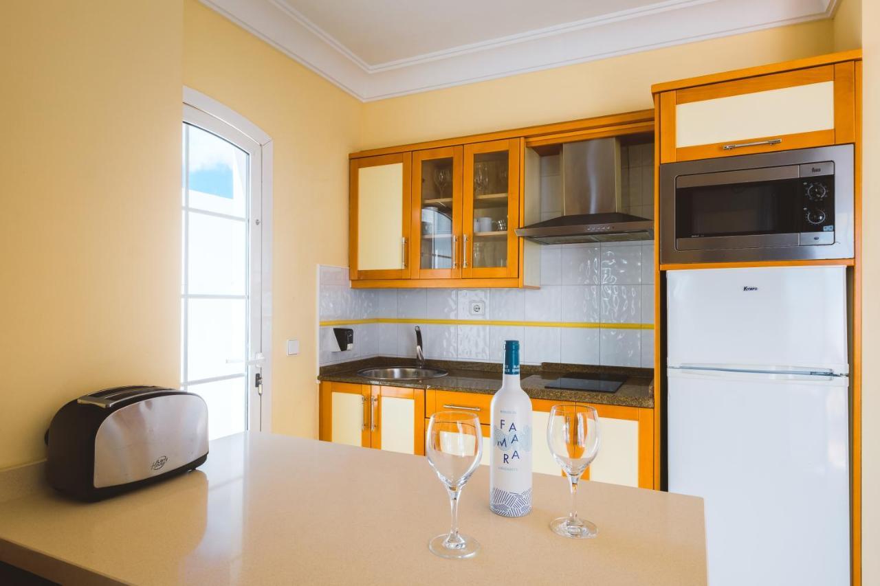 Two-Bedroom Apartment Sea View