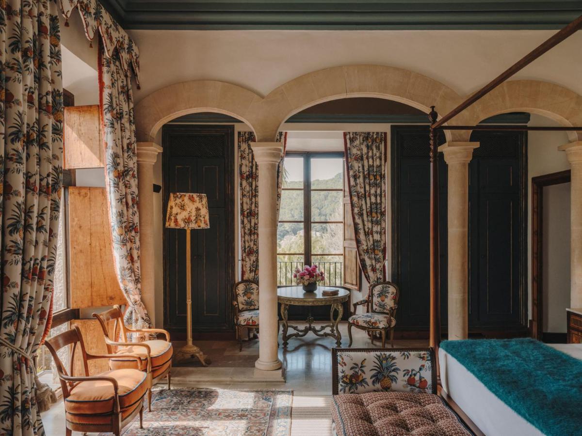 Superior King Suite