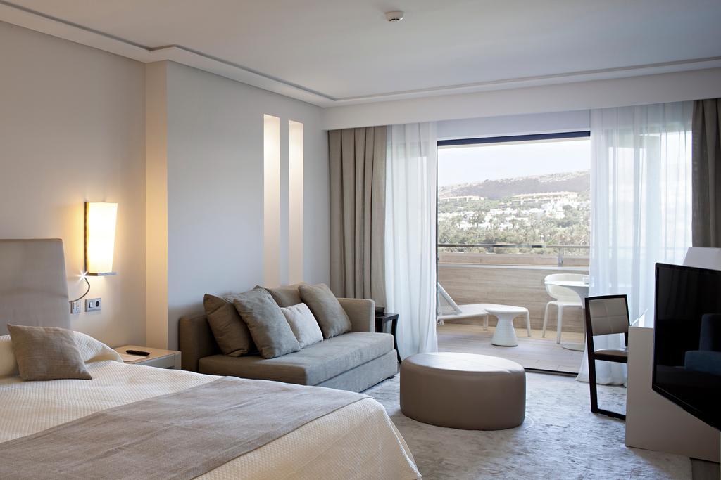 Superior Double Room with Pool and Garden View,702253495:JPEG