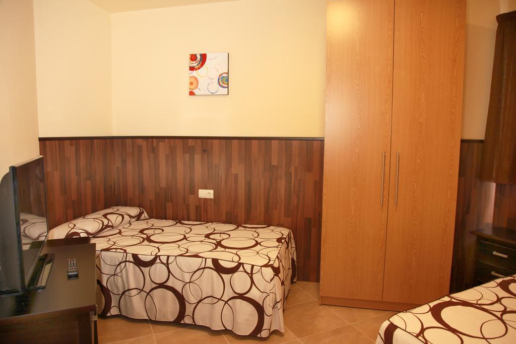 Standard Single Room Shower,141321171:JPEG