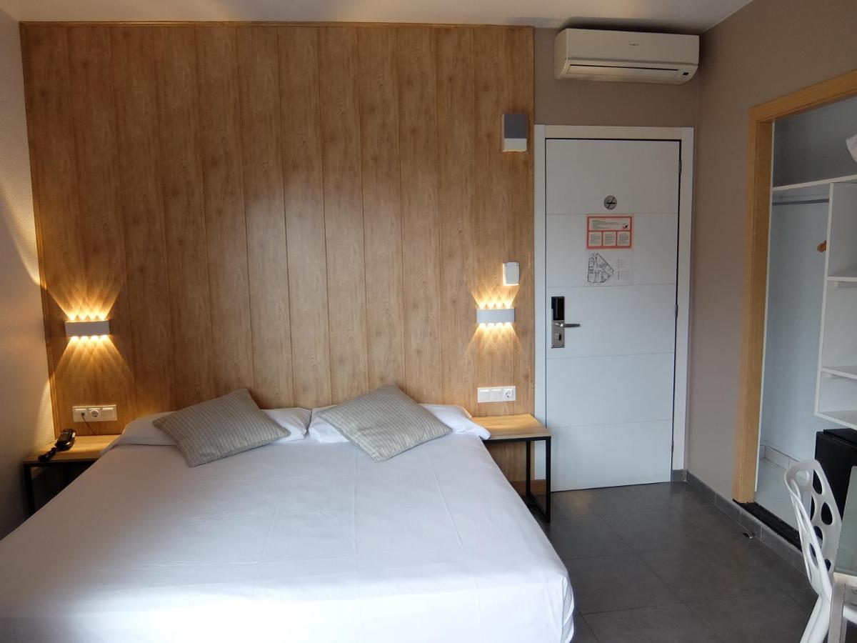 Standard Double or Twin Room Balcony
