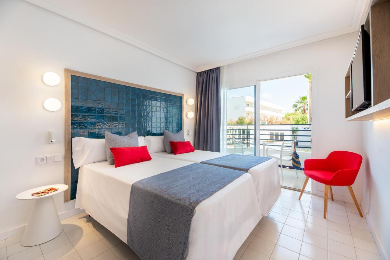 Twin Room,1420637685:JPEG