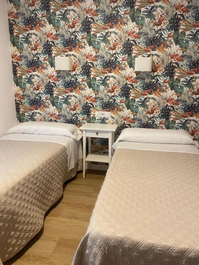 Double or Twin Room,1421740803:JPEG