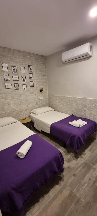 Budget Twin Room,1426293081:JPEG