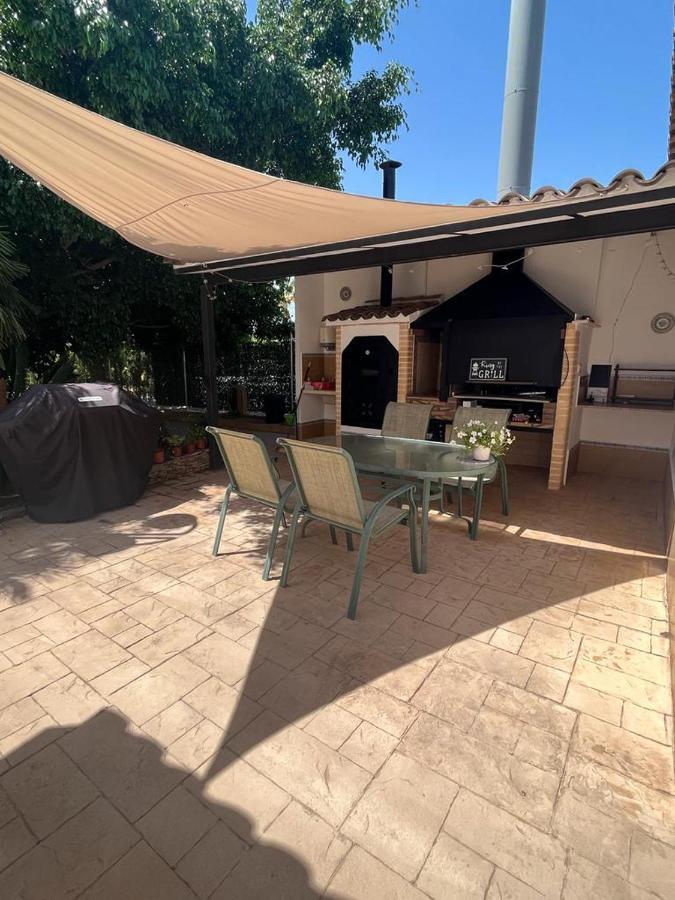 Family Room,1430208838:JPEG