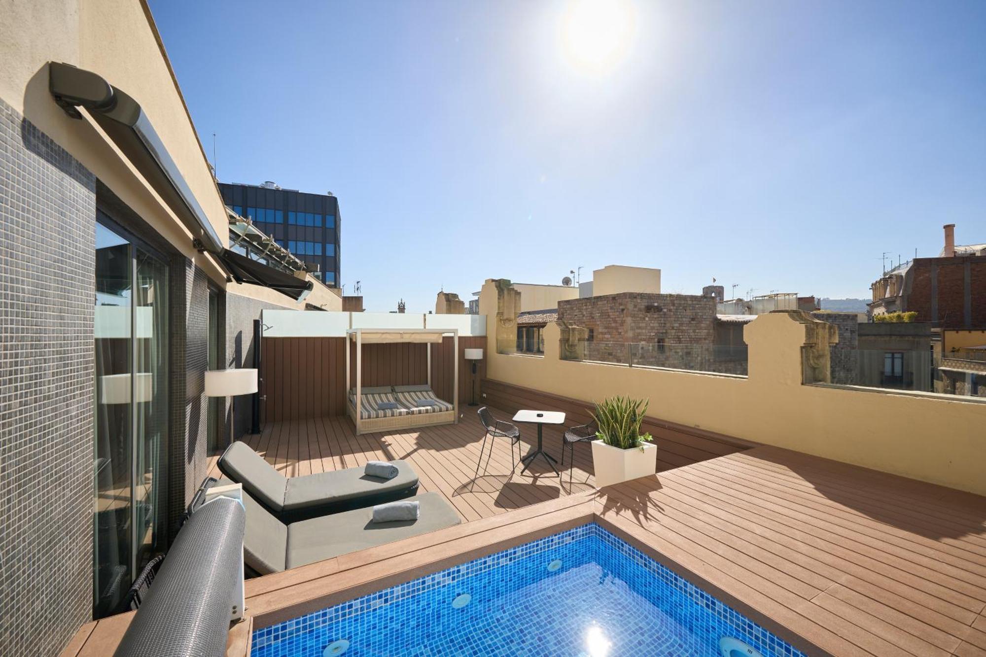 Deluxe Double Room with Terrace and Private Pool,1432065805:JPEG