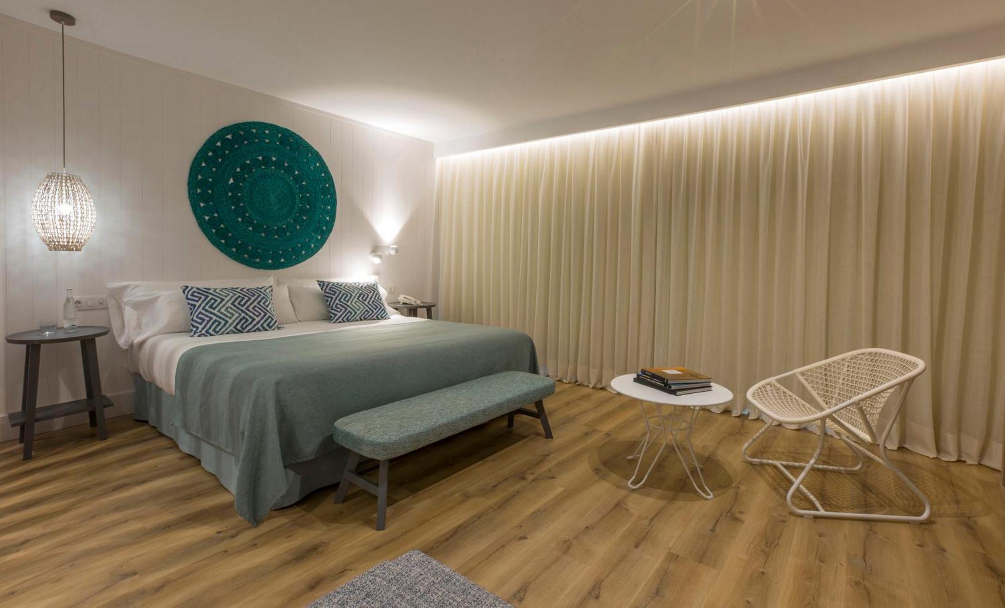 Mediterranean Suite Premium Side Sea View