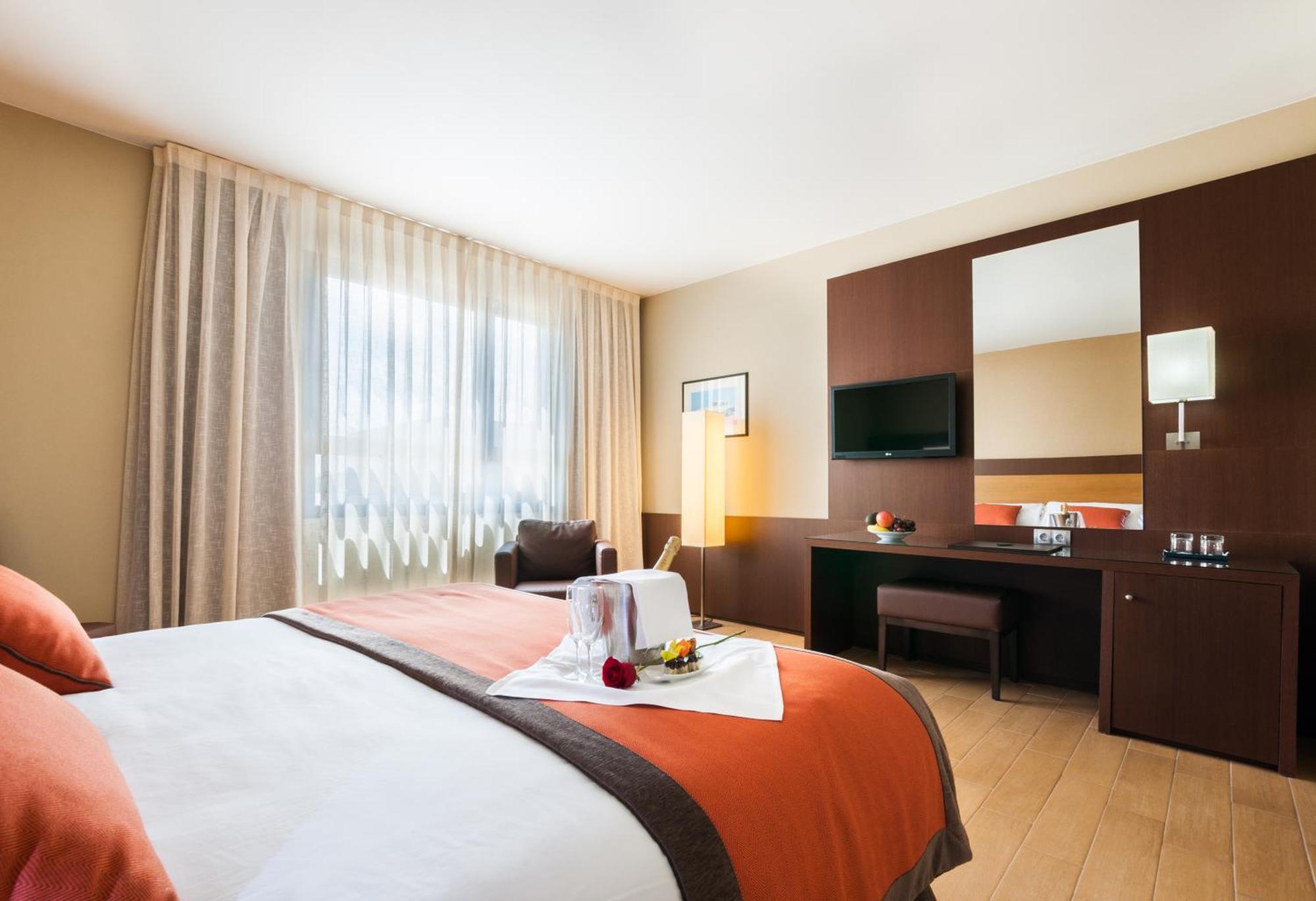 Deluxe Suite,415385088:JPEG