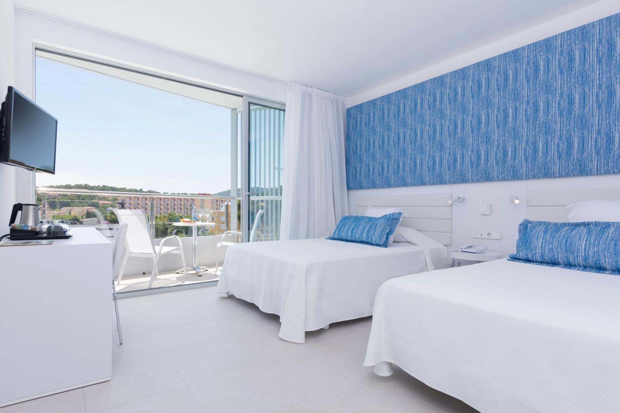Double Room with Partial Sea View,536199189:JPEG