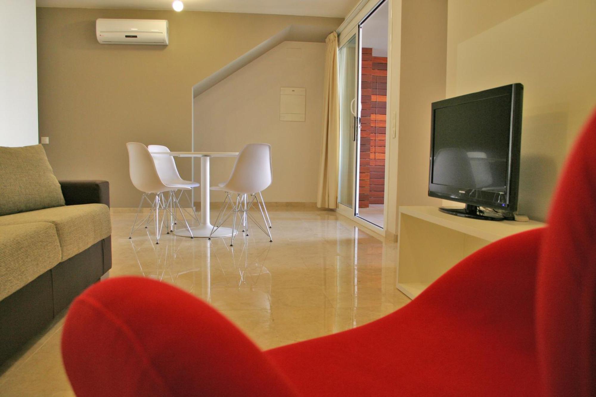 Habitación Familiar con jardín privado