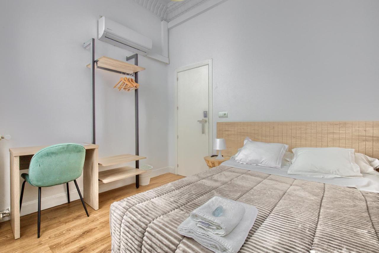 Small Double Room,1498991122:JPEG