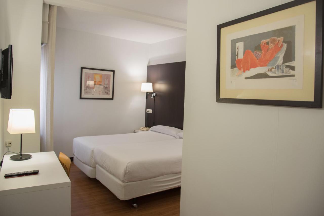 Twin Room (1-2 Adults),1498588054:JPEG