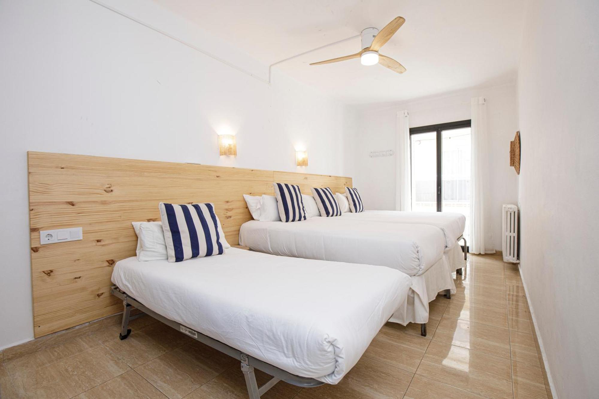 Habitación Cuádruple con balcón