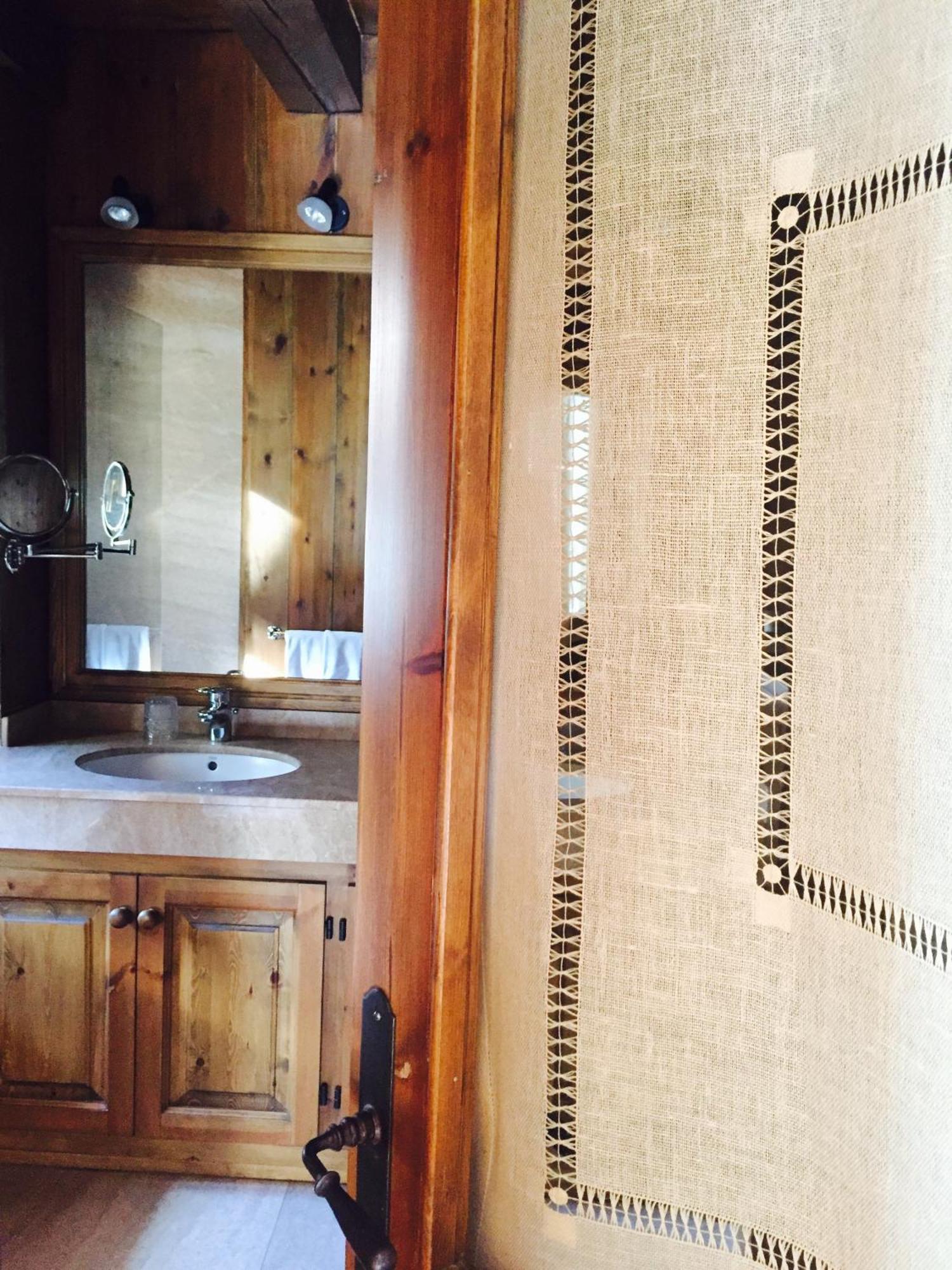 Superior Queen Room,1499313007:JPEG