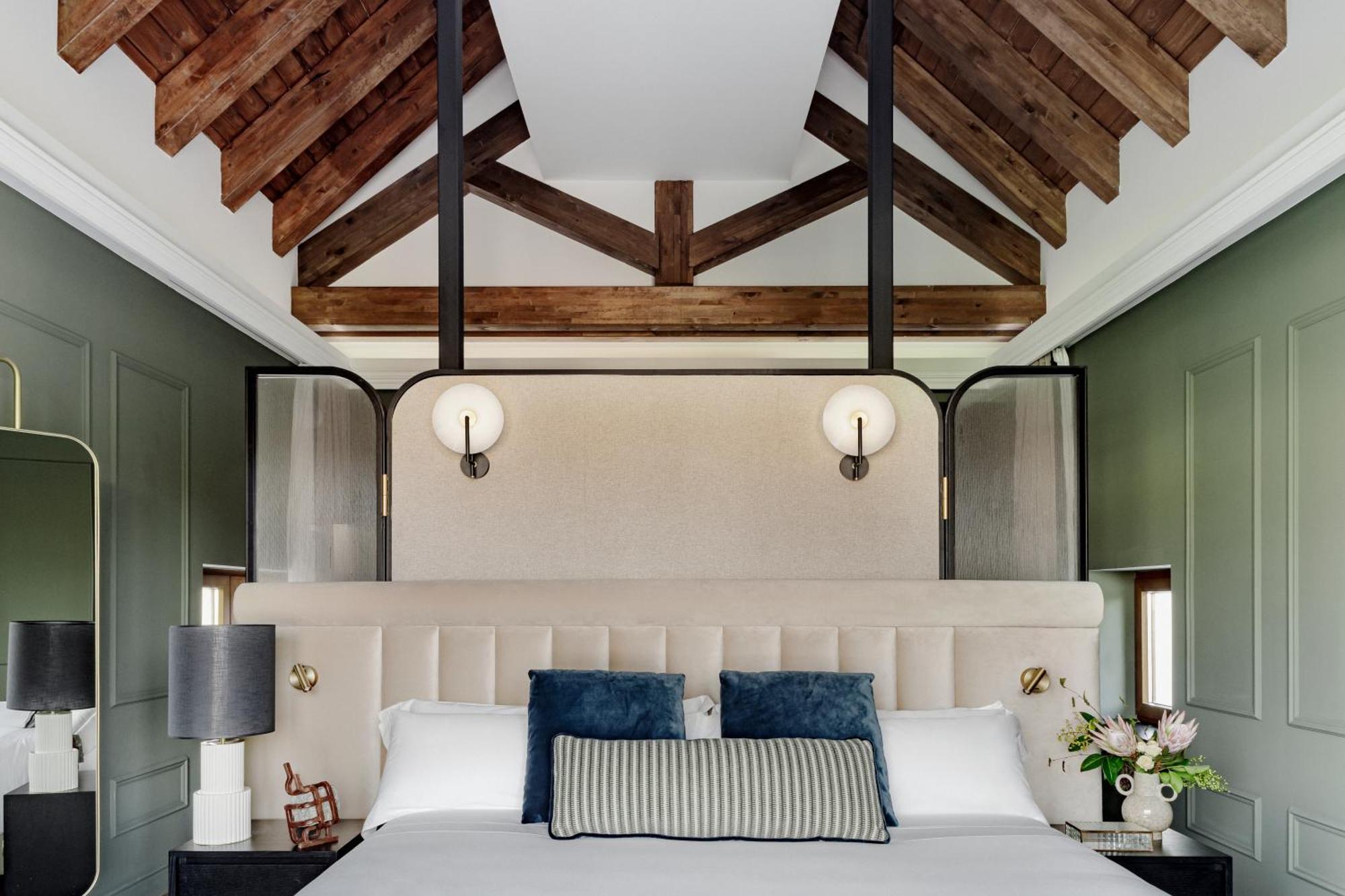 Junior Suite,1505657350:JPEG