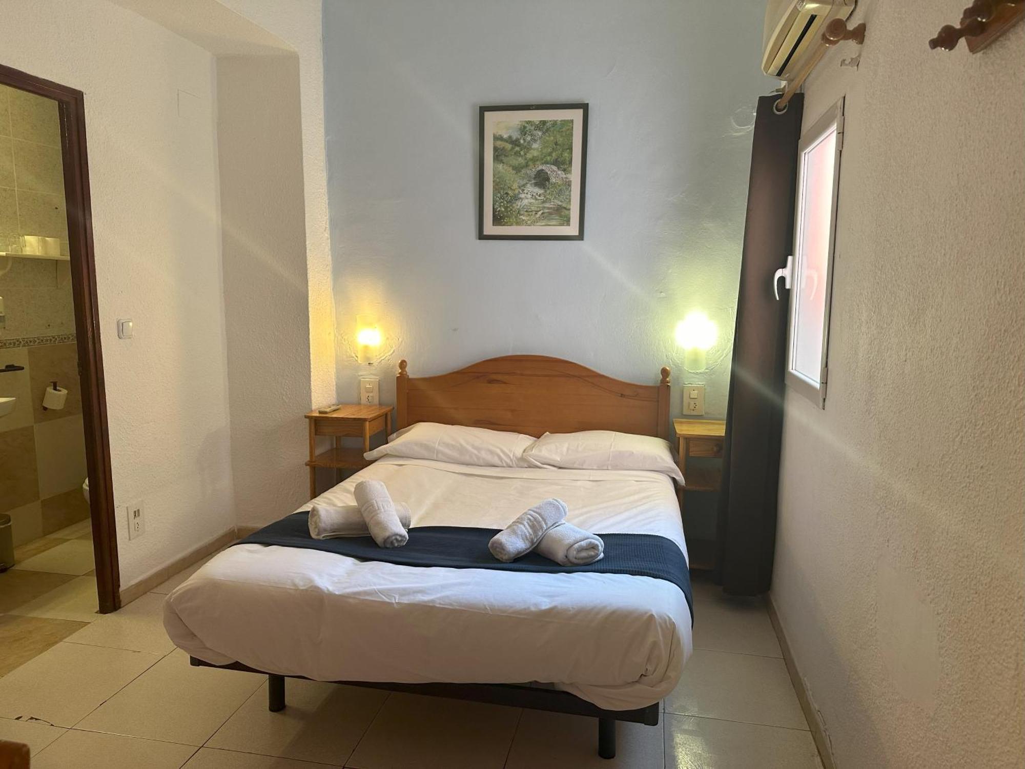 Double Room,1503450373:JPEG