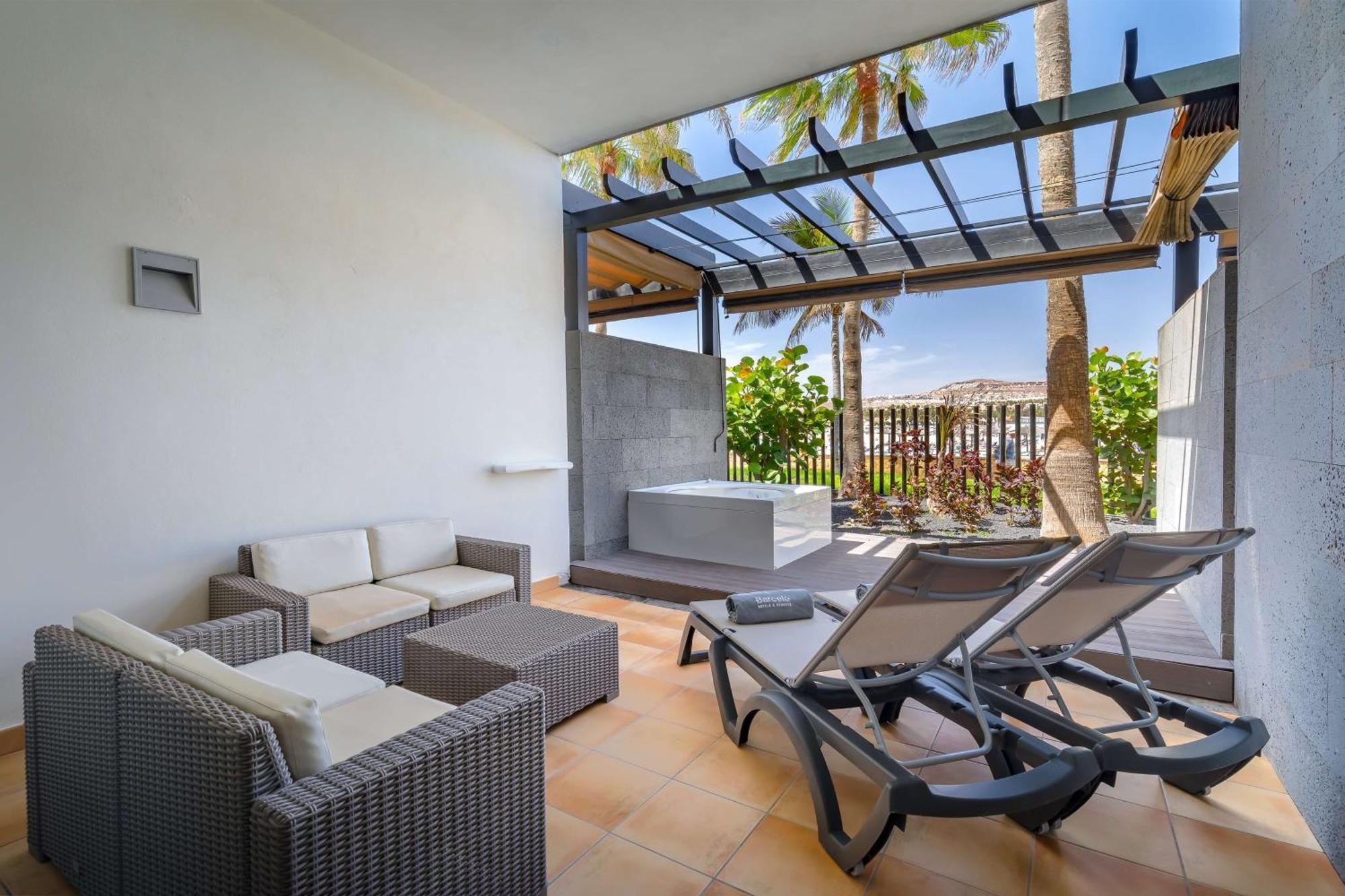Junior Suite deluxe sea view and hot tub,1516505230:JPEG