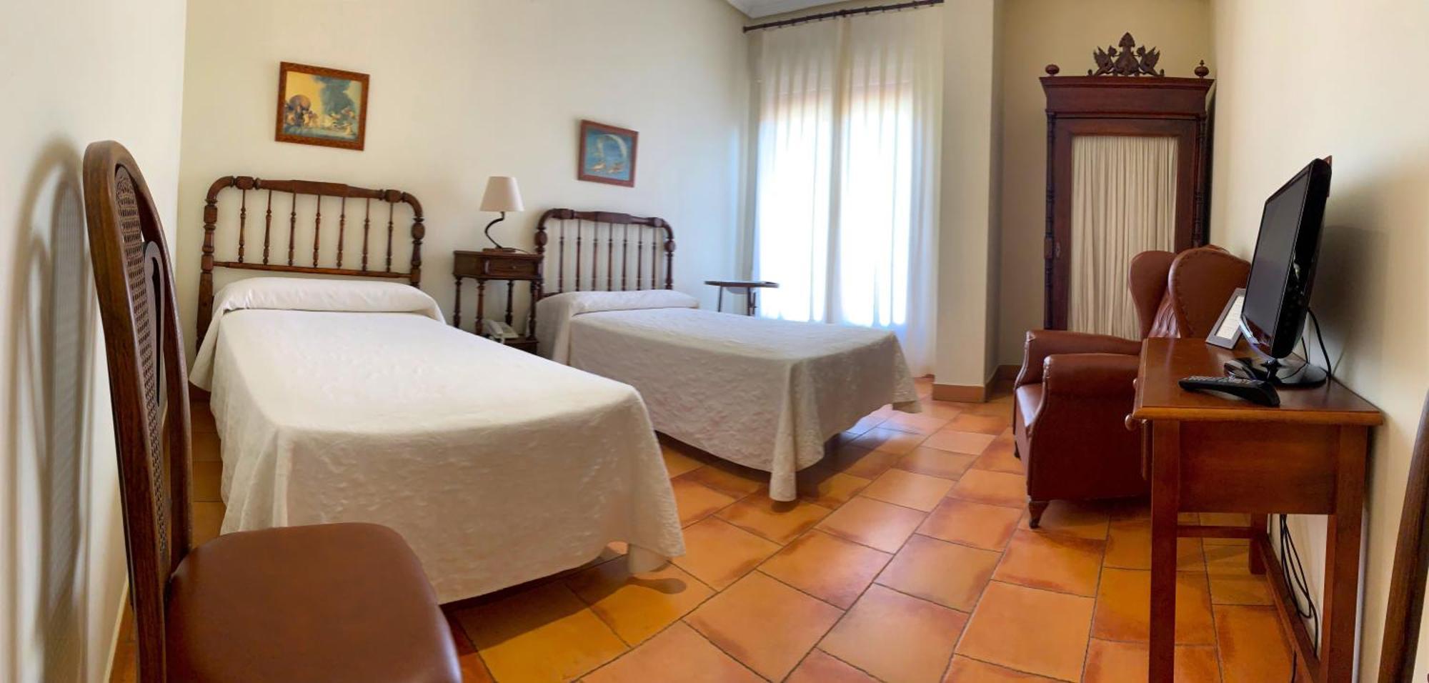 Triple Room,1519735531:JPEG